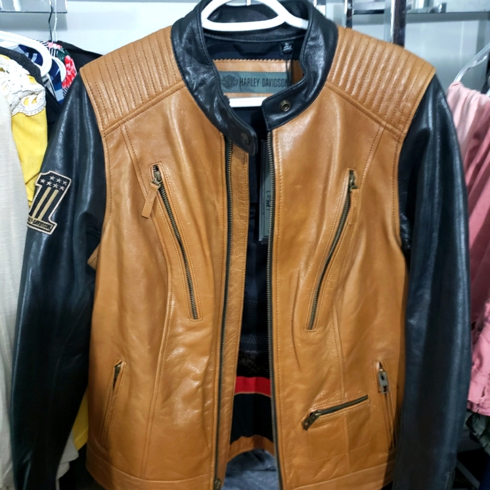 NWT ladies buffalo leather Harley Davidson coat